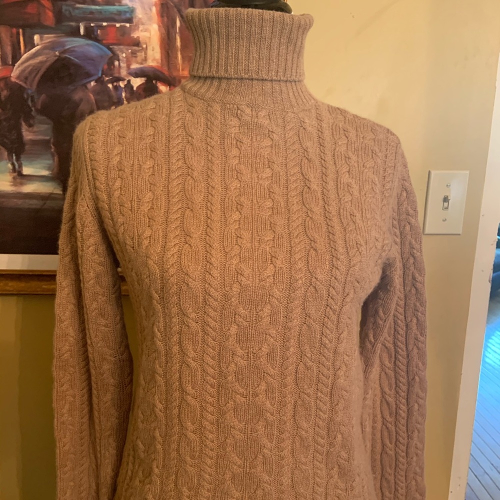 Cashmere sweater